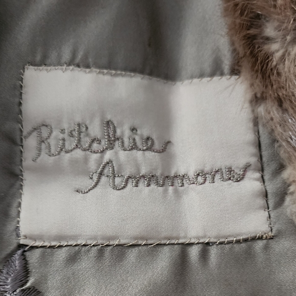 VINTAGE Genuine mink jacket from Hopper Furs St. Louis, MO. Soft and beautiful! - Picture 5 of 12